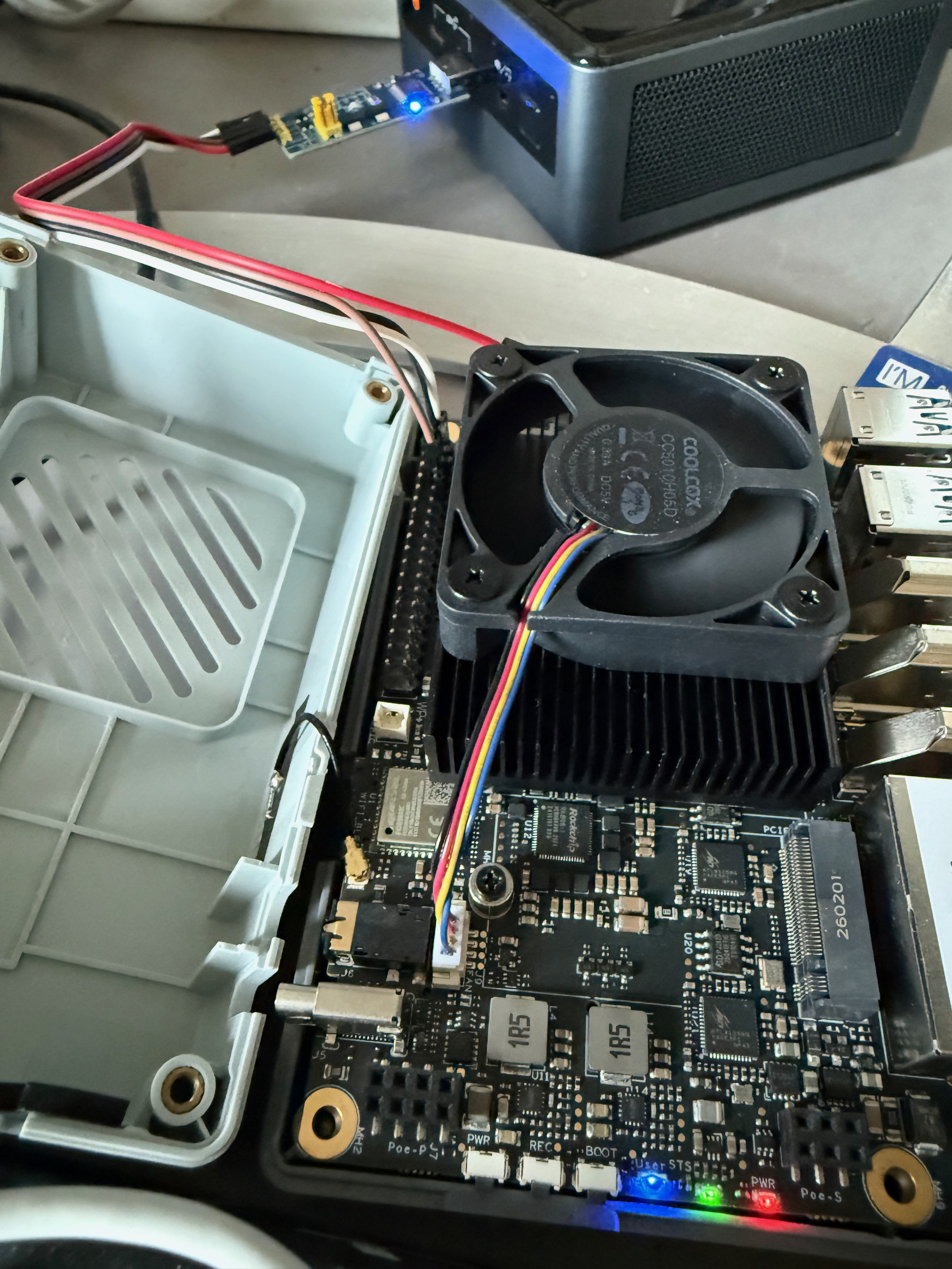 A photo of the USB to TTL connection